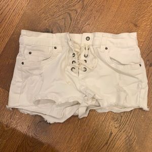 BILLABONG low waisted shorts